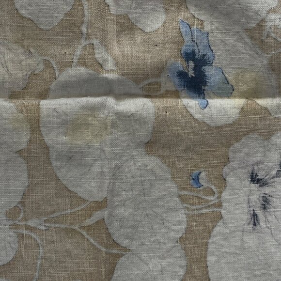 4 Floral Napkin Set Cloth VTG Tan Purple Blue READ 15" X 16" UPCYCLE Craft - Picture 4 of 9